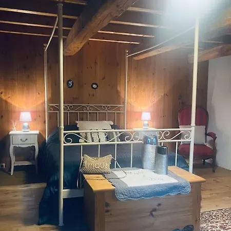 Le 1830 * Eglisolles