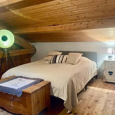 Le 1830 * Eglisolles