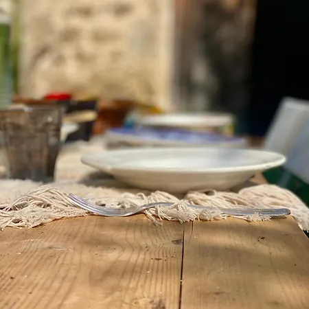 Le 1830 * Eglisolles